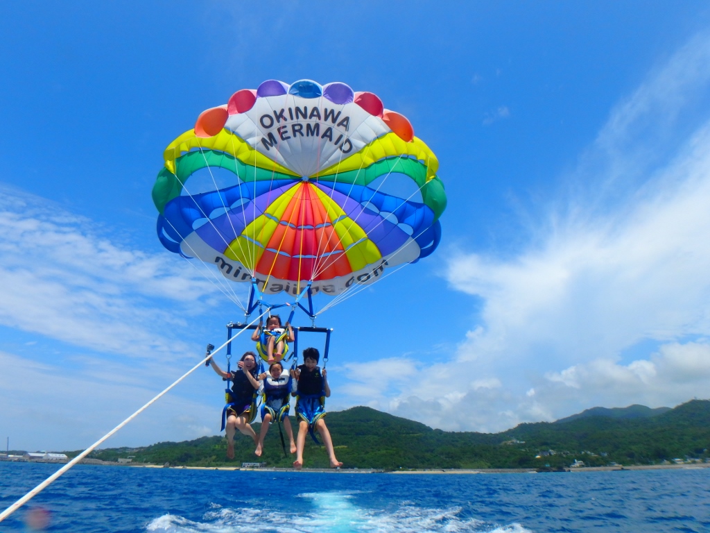 空中散歩(^^)/【沖縄のマリンスポーツ専門店☆水納島マーメイド】