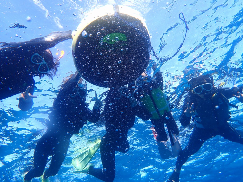 海の中は温かい🐡【沖縄マリンスポーツ専門店★水納島マーメイド】