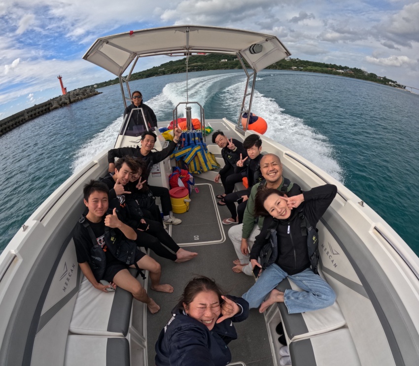 雨予報だったのに🌞【沖縄マリンスポーツ専門店★水納島マーメイド】