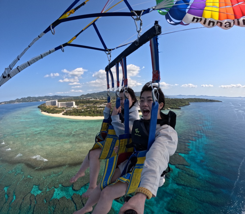 パラセーリング日和🌞【沖縄マリンスポーツ専門店★水納島マーメイド】