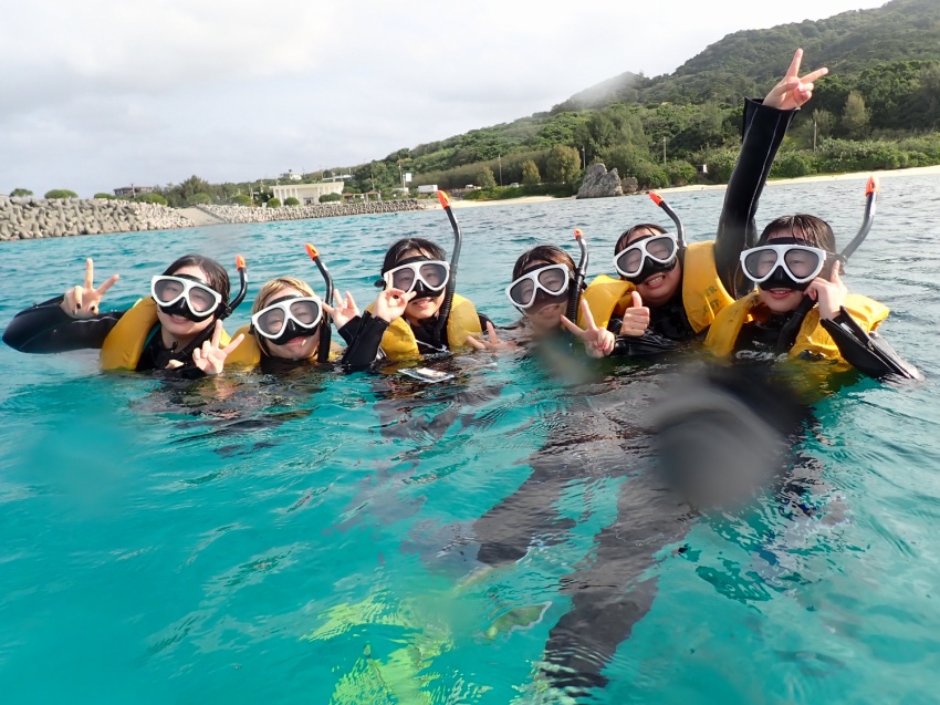 冬海透明度抜群🐟【沖縄マリンスポーツ専門店★水納島マーメイド】