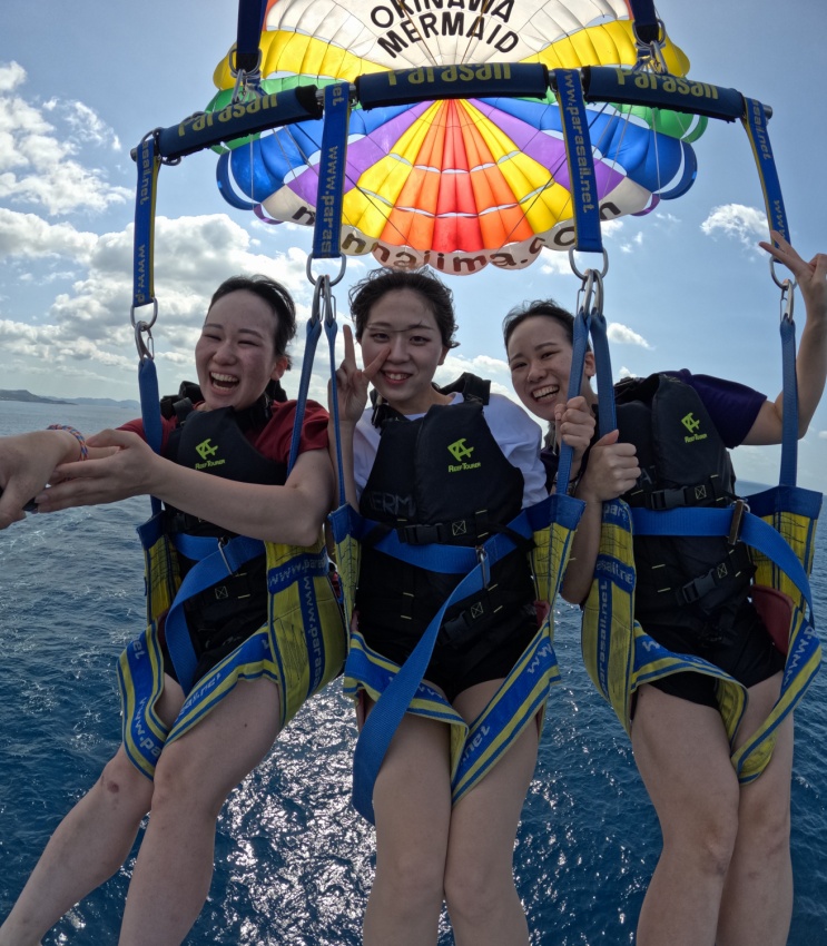 大人気☝️パラセーリング【沖縄マリンスポーツ専門店★水納島マーメイド】