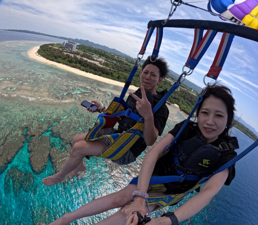 パラセーリングの眺め良し👀【沖縄マリンスポーツ専門店★水納島マーメイド】